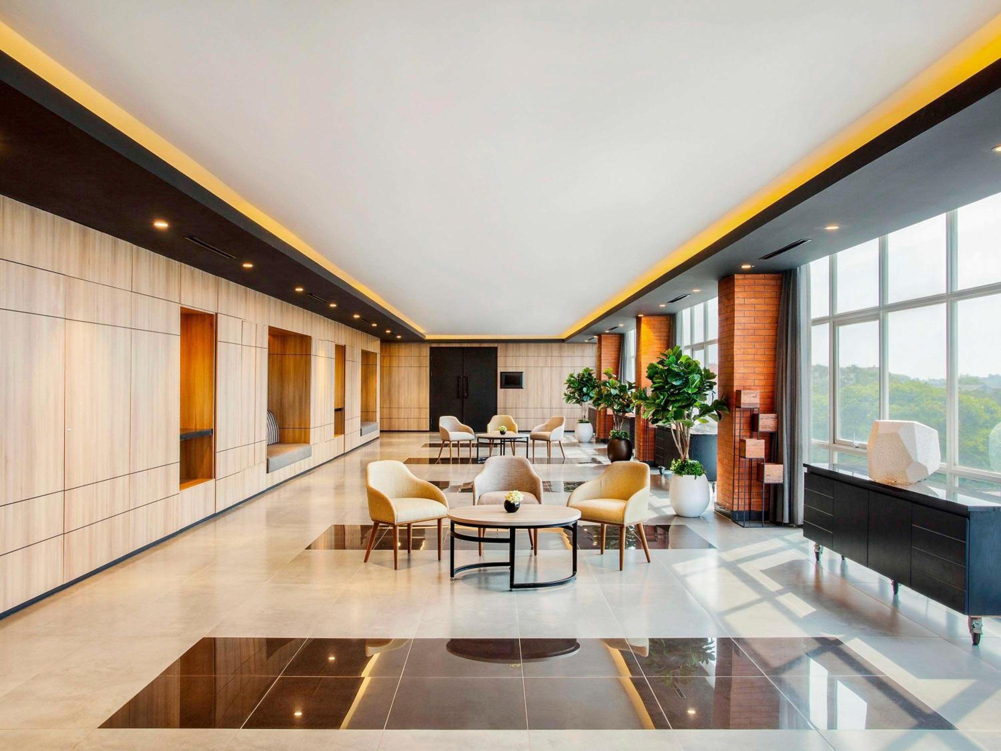 Ibis Styles Bekasi Jatibening Hotel Luaran gambar