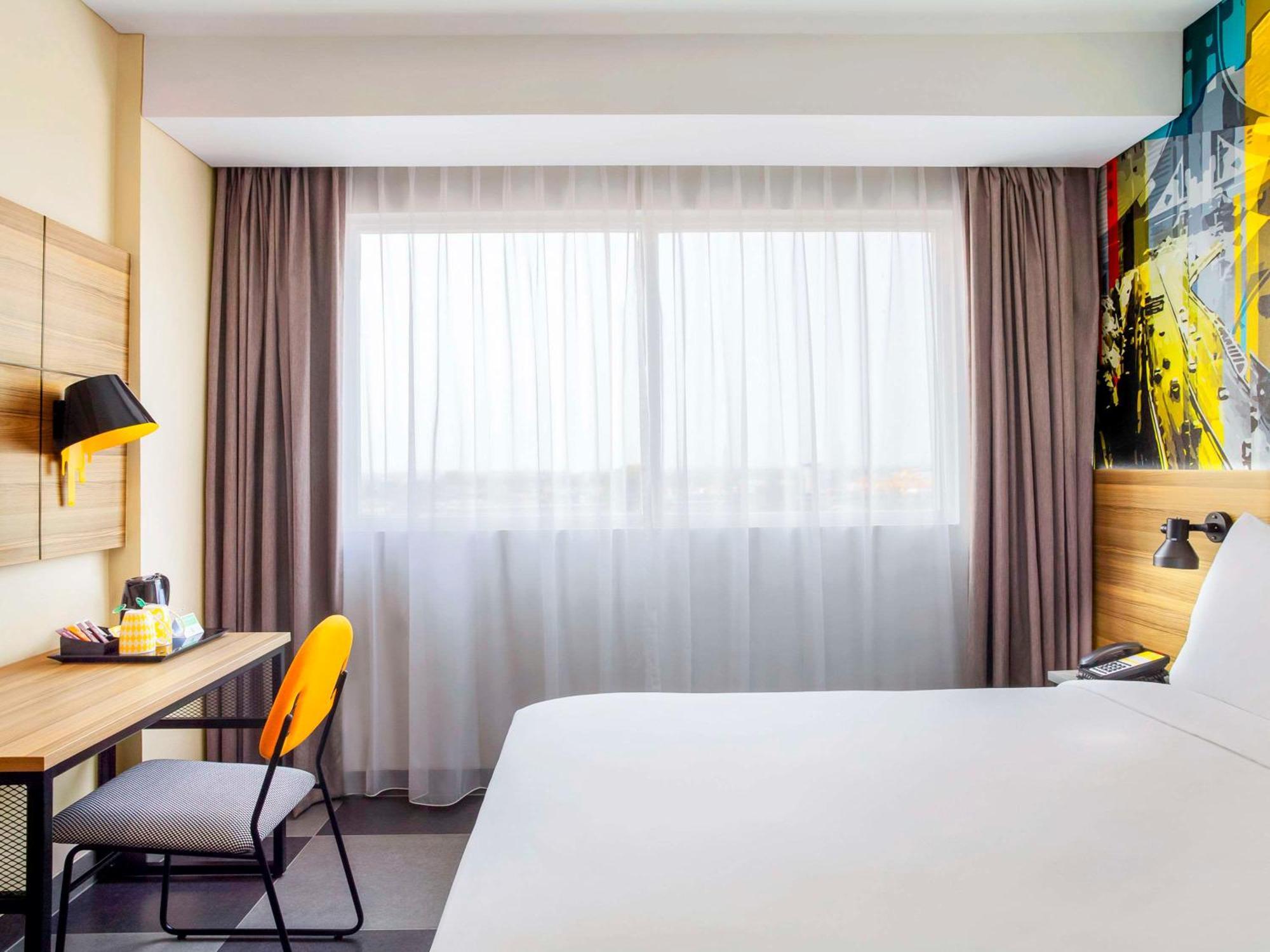 Ibis Styles Bekasi Jatibening Hotel Luaran gambar