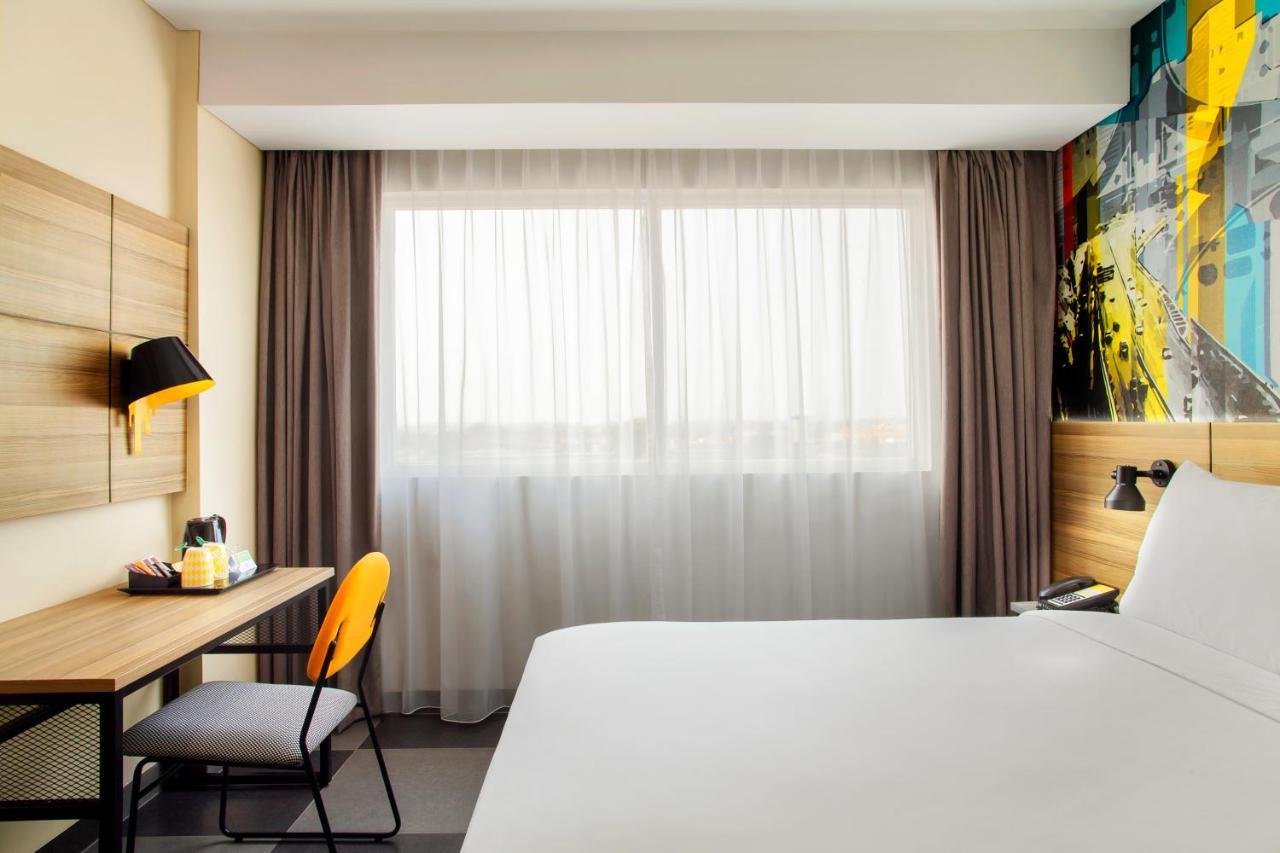 Ibis Styles Bekasi Jatibening Hotel Luaran gambar