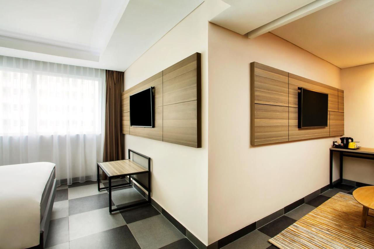 Ibis Styles Bekasi Jatibening Hotel Luaran gambar