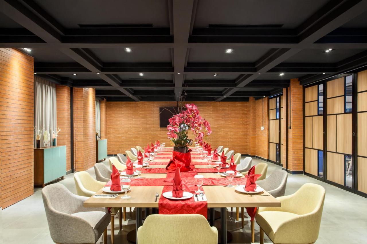 Ibis Styles Bekasi Jatibening Hotel Luaran gambar